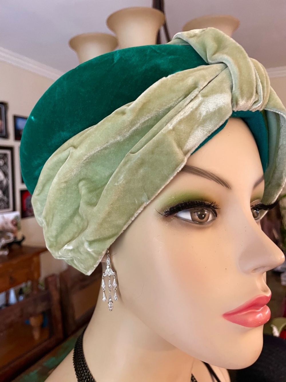 Regenstein’s Miss Alice Green Velour Vintage 50’s Hat Turban